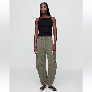 GAP Women's Olive Cargo Jeans